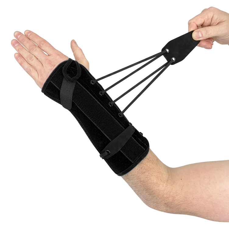 Bild på hand med en ortros